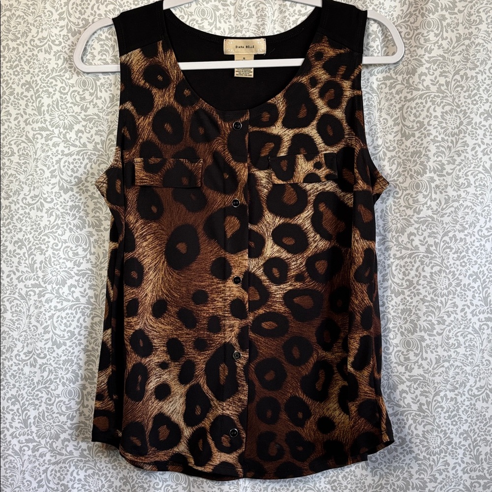 Diana Belle Leopard Print Sleeveless Blouse Small